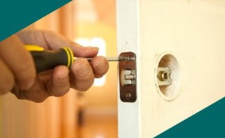 First-Class Locksmith Store Fullerton, CA 714-782-9096